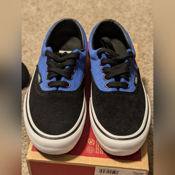 Vans men shoes size 6.5 - Picture 2 of 6